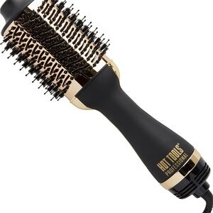 Hot Tools One step Hair dryer with brush